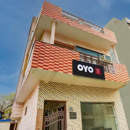 Hotel O Thirty Inns 诺伊达 外观 照片