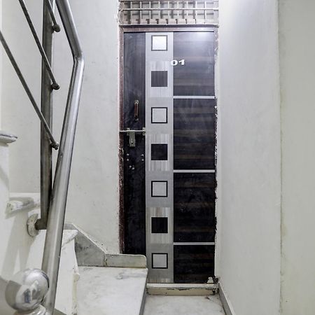 Hotel O Thirty Inns 诺伊达 外观 照片