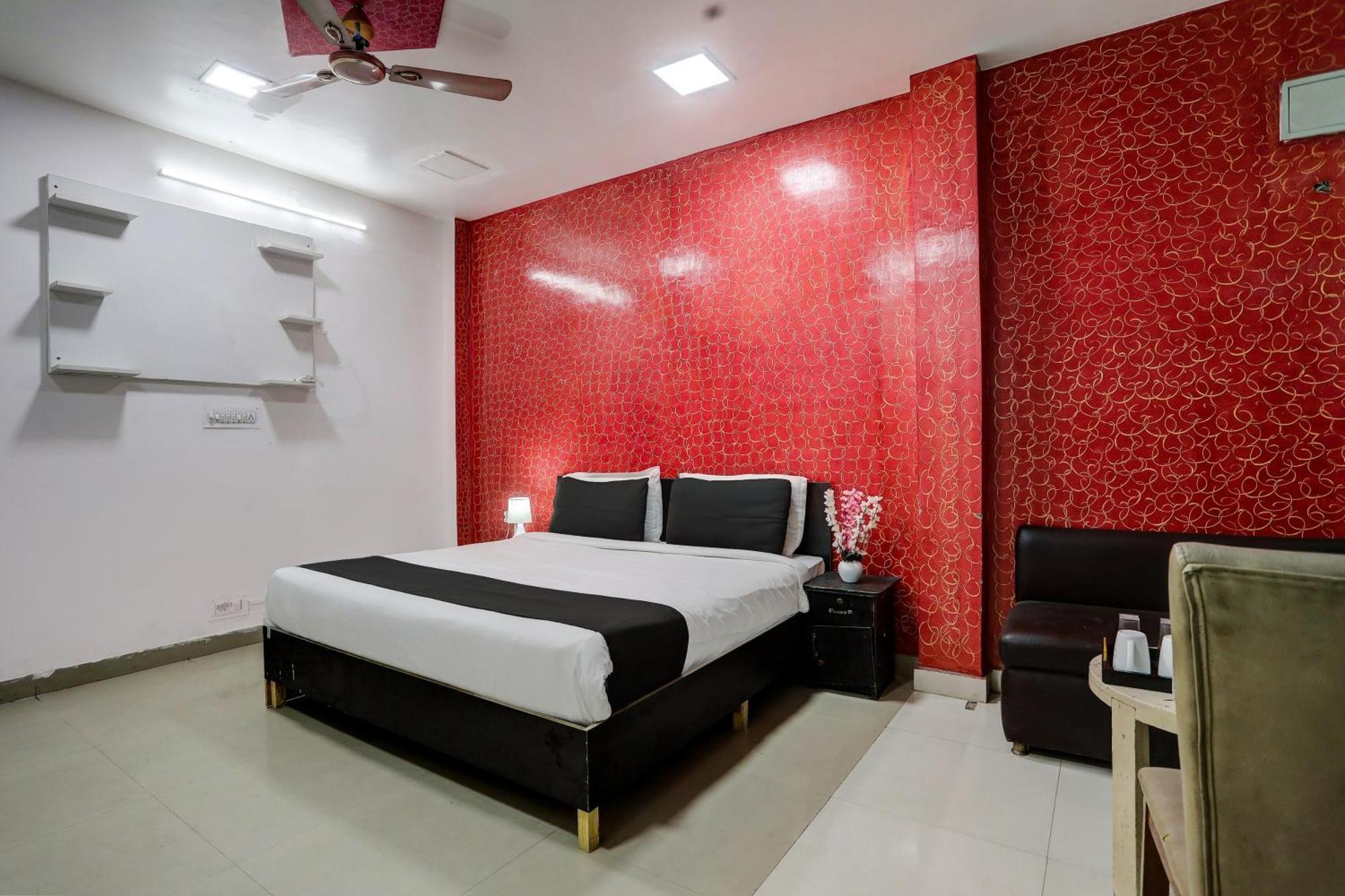 Hotel O Thirty Inns 诺伊达 外观 照片